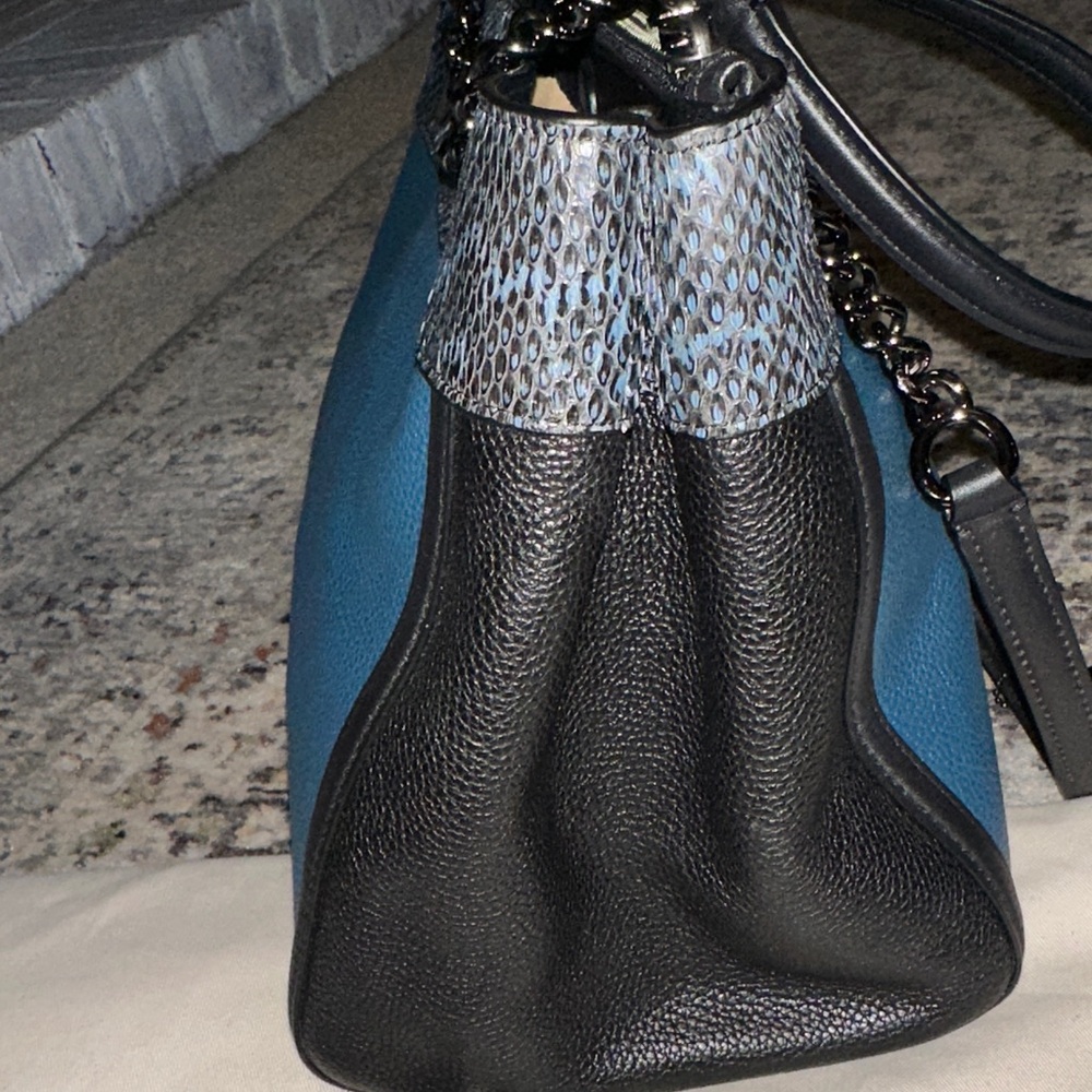 Coach Edie tote in Black and Teal with python trim - Picture 5 of 13
